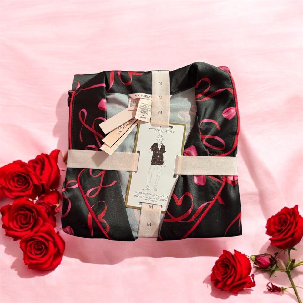 VICTORIA'S SECRET
Glazed Satin Short Pajama Set - Picture 3 of 5
